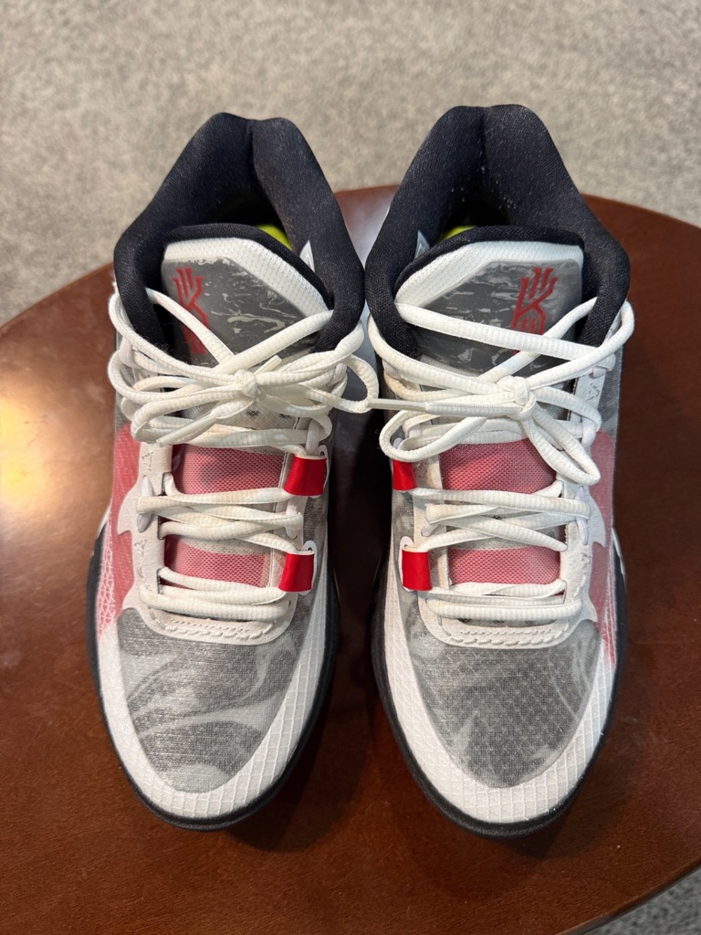 Nike Kyrie Irving Sneakers in White, Black & Red men’s size 8.5